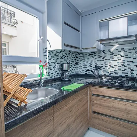 New 1 Bdr Apt In The Best Location 250m.from Beach 安塔利亚